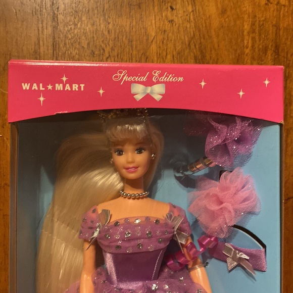💖 Vintage “Pretty Choices” Barbie ~ Walmart Special Edition - NRFB 💖 - Picture 2 of 12